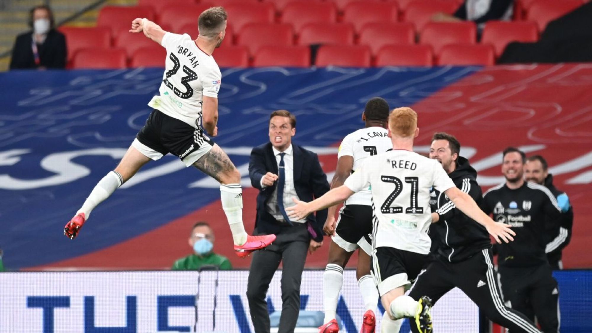 观众席上爆 观众席上爆