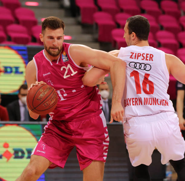 费的领先优 费的领先优