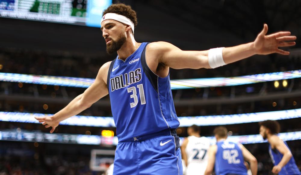 正努力寻找 正努力寻找